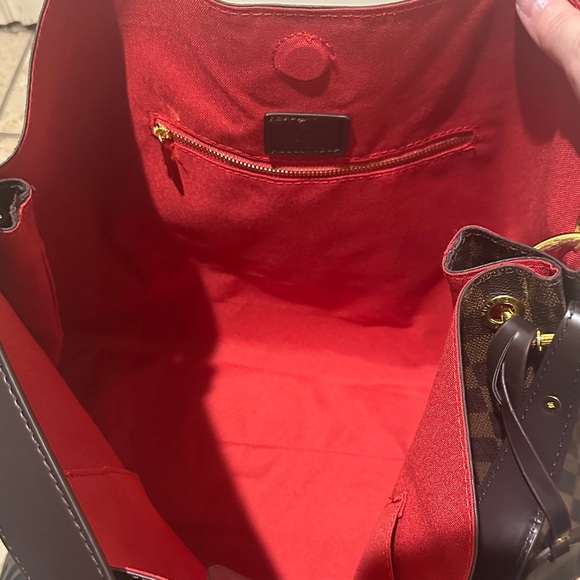 Louis Vuitton Designer Checkered Brown and Red Tote Bag - Picture 8 of 16